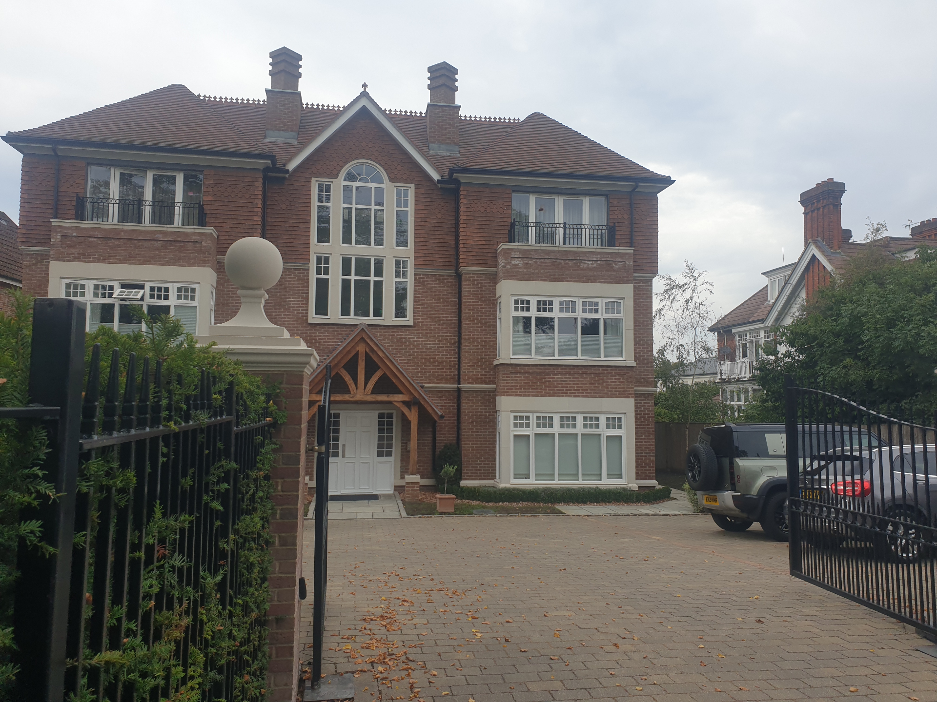 Darlington House, Weybridge